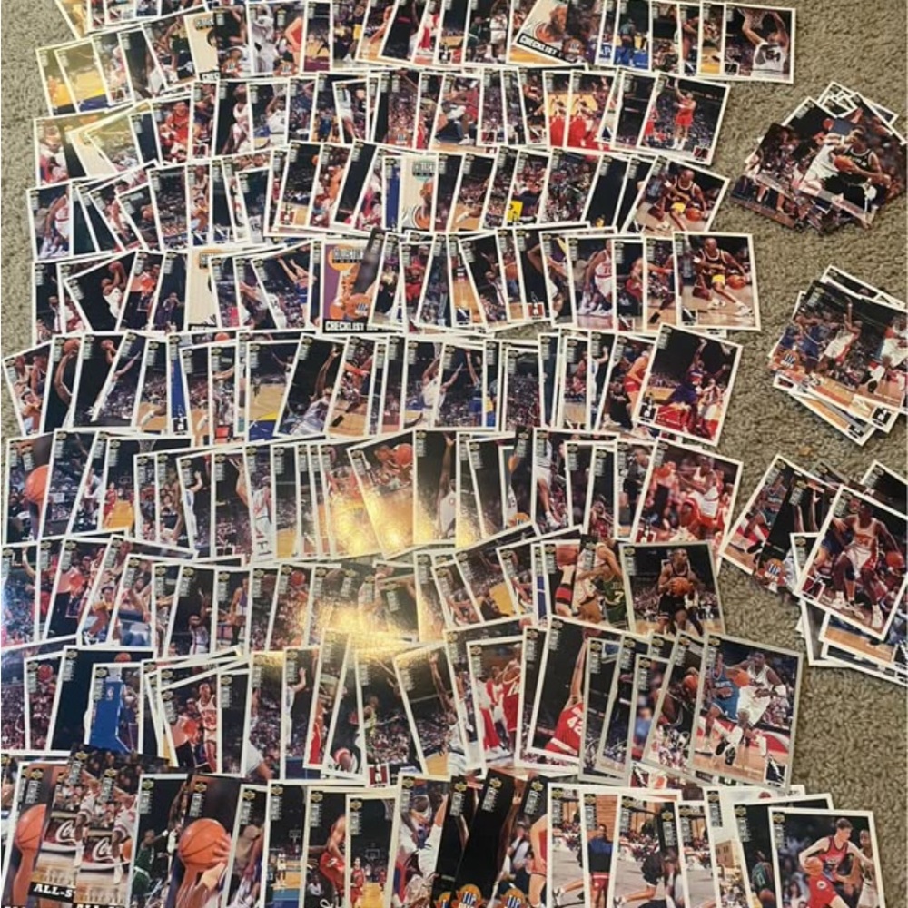 319 Basketball Cards 1994